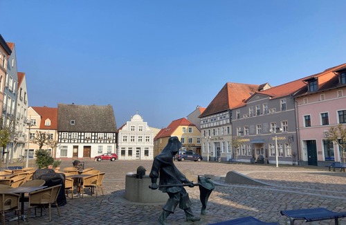 Ueckermuende Apartamento | Apartment Ueckergrün near old town and harbor, family-friendly with terrace + garden