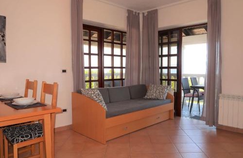 Ravni Apartamento | Apartment Ulika by Interhome