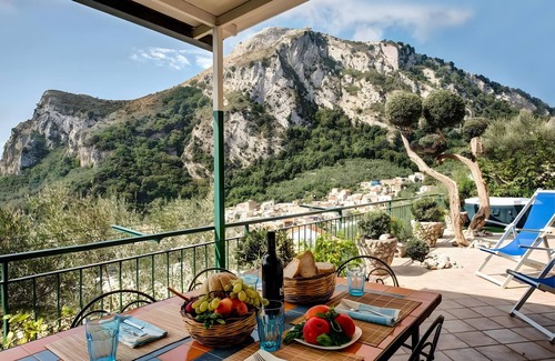 Nerano Apartamento | Apartamento 'Ulivello House' con vistas al mar, Wi-Fi y aire acondicionado