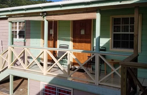 Falmouth Apartamento | Apartment Unforgetables 3 surrounded by nature. Forever green