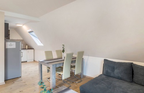 Wiesloch Apartamento | Apartamento 'Unique Apartments Wiesloch' con terraza privada y Wi-Fi