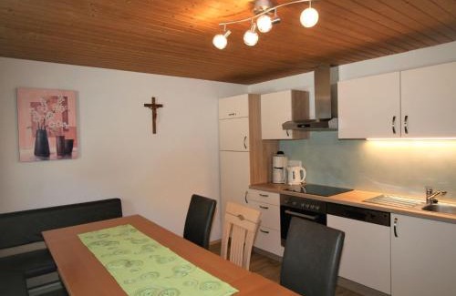 Holdernach Apartamento | Apartment Unterflöber-3 by Interhome
