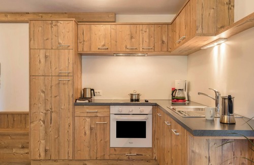 Laion Apartamento | Apartamento "Unterspisserhof App Sonnenblume" con vistas a la montaña, jardín y Wi-Fi