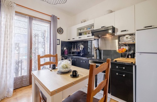 Bastide Giraud Apartamento | Apartamento 'Vallon Des Prés' con Terraza Privada, Jardín Compartido y Wi-Fi