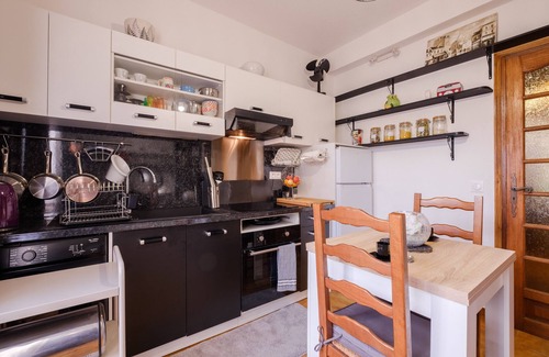 Bastide Giraud Apartamento | Apartamento 'Vallon Des Prés' con Terraza Privada, Jardín Compartido y Wi-Fi