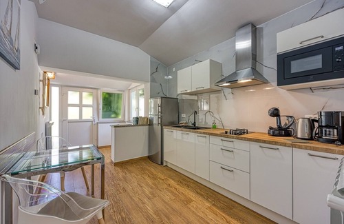 City Center Apartamento | Apartments Cupar / Valentina, 100 m from the beach