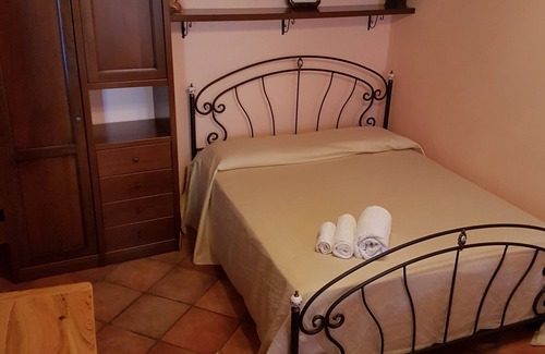 Lucinasco Otro | bonito apartamento abovedado en casa histórica con gran terraza