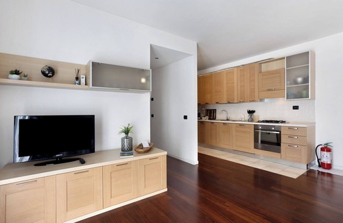 Costa Masnaga Apartamento | Apartamento 'Vb Home Brianza' con jardín privado, Wi-Fi y aire acondicionado