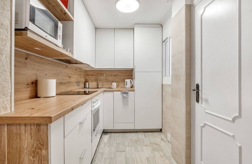 La Mata Apartamento | Apartamento 'Verano Azul' con piscina compartida, Wi-Fi y aire acondicionado