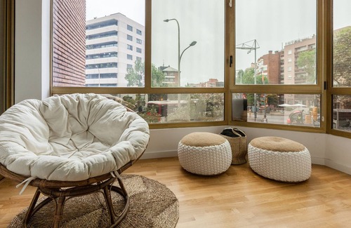 Les Tres Torres Apartamento | Apartment 'Via Augusta' with Wi-Fi and Air Conditioning