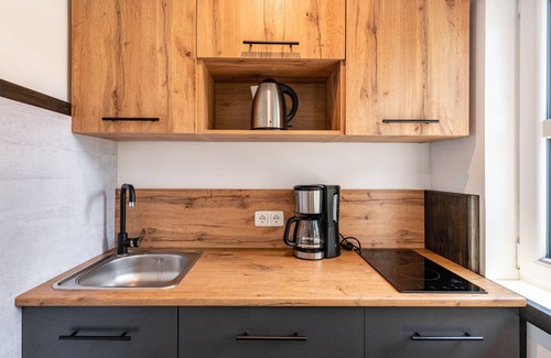 Buetzow Apartamento | Apartamento 'Vierburg Bützow' con terraza compartida, jardín compartido y Wi-Fi