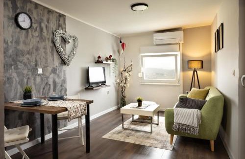 Kraljevec Sesvetski Apartamento | Apartment Viksa with Jacuzzi