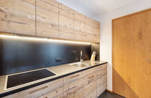 Valdaora di Mezzo Apartamento | Apartamento 'Villa Kriendl Nr 2 Hochalm ' con vistas a la montaña, jardín compartido y Wi-Fi