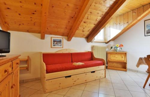 Campitello di Fassa Apartamento | Apartment Villa Placidia Apt 32 by Interhome