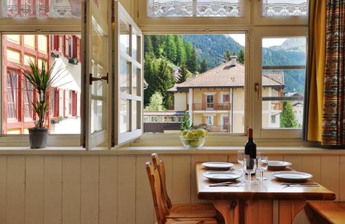 Campitello di Fassa Apartamento | Apartment Villa Placidia Apt 24 by Interhome