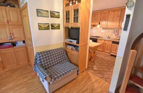 Campitello di Fassa Apartamento | Apartment Villa Bellavista by Interhome