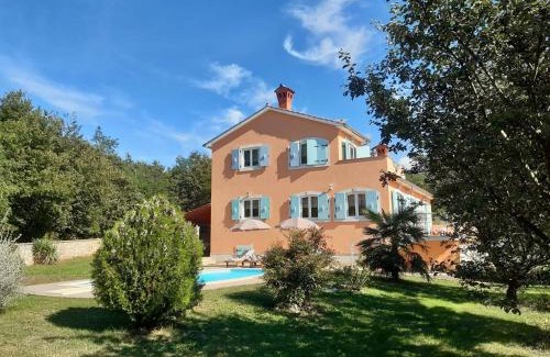 Tinjan Apartamento | Apartment Villa Brig