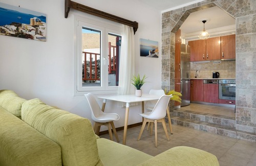 Merichas Apartamento | Apartamento 'Villa Christina Kythnos' con vistas al mar, Wi-Fi y aire acondicionado