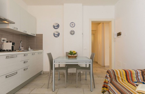 San Vincenzo Apartamento | Apartamento 'Villa Corallo - Agata' con jardín compartido, Wi-Fi y aire acondicionado.