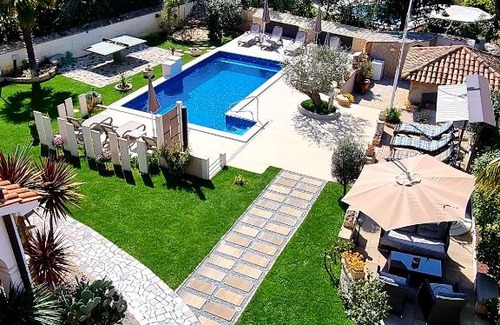 Kukci Apartamento | Apartment Villa Engel with Pool