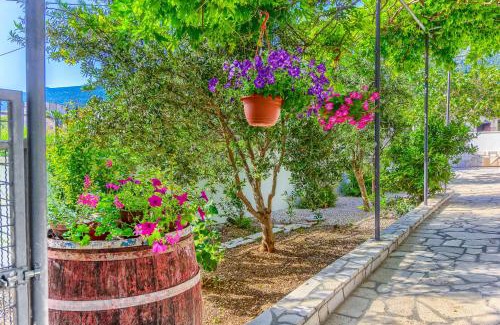 Kastel Kambelovac Apartamento | Apartment Villa Hacijenda with private pool and jacuzzi