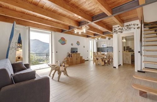 Casarza Ligure Apartamento | Apartamento 'Villa Lice - Vigneto' con vistas a la montaña, Wi-Fi y aire acondicionado