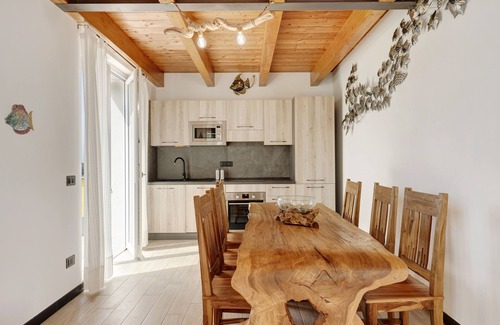 Casarza Ligure Apartamento | Apartamento 'Villa Lice - Vigneto' con vistas a la montaña, Wi-Fi y aire acondicionado