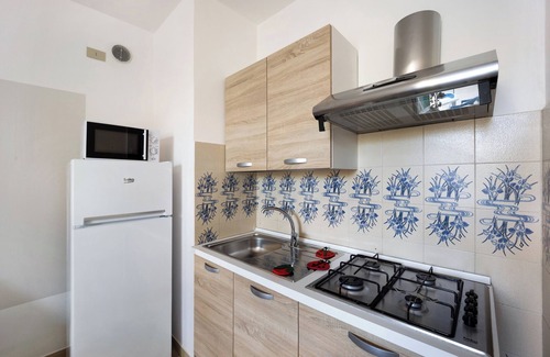 Loano Apartamento | Apartamento 'Villa Paola Bilo 4' con piscina, Wi-Fi y jardín - se admiten animales