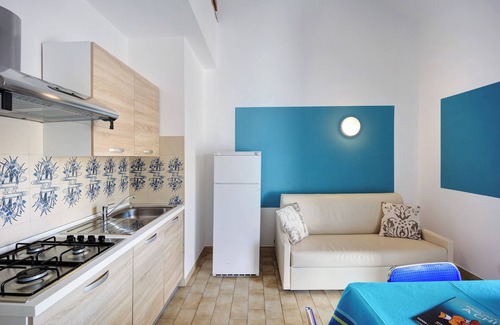 Loano Apartamento | Apartamento 'Villa Paola Bilo 4 Bis' cerca del mar con piscina compartida y Wi-Fi - se admiten mascotas