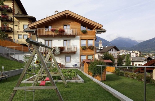Carano Apartamento | Apartment 'Villa Prafiori Anemone' with Mountain View, Shared Garden, Balcony & Wi-Fi