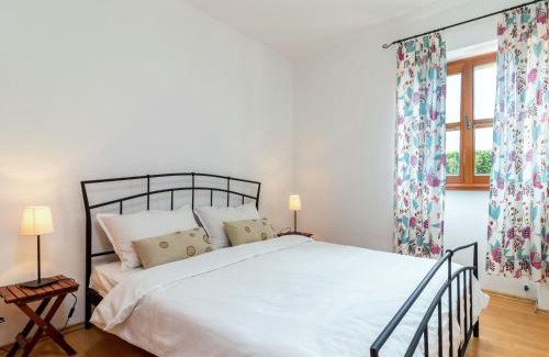 Stifanici Apartamento | Apartment Villa Sand-4 by Interhome