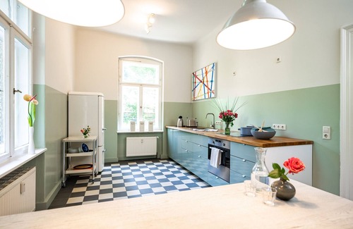 Loschwitz Apartamento | Apartamento 'Villenwohnung Dresden Loschwitz' con terraza compartida, jardín y Wi-Fi