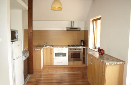 Ptuj Apartamento | Apartment VISOTA