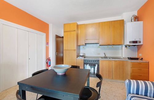Soiano del Lago Apartamento | Apartamento 'Vista Lago 2' con vistas al lago, piscina compartida y Wi-Fi