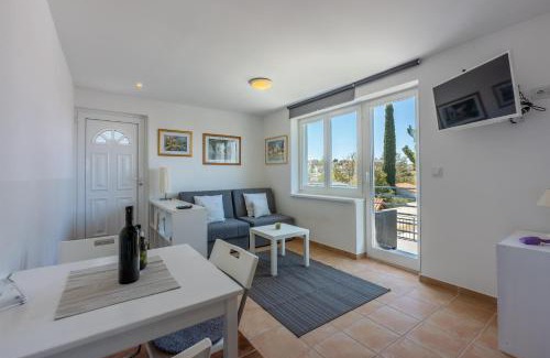 Njivice Apartamento | Apartment Vito