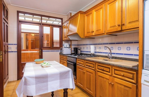 Cala Bona Apartamento | Apartamento 'Vives' con vistas al mar, terrazas y Wi-Fi