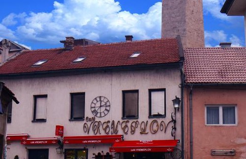 Sumece Apartamento | Apartment Vremeplov