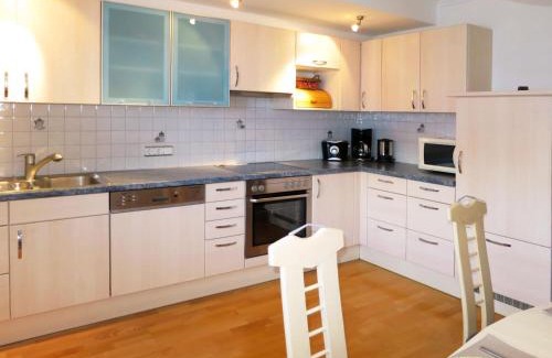 Hollersbach im Pinzgau Apartamento | Apartment Weberbauer-3 by Interhome