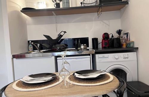 Bussy-Saint-Georges Apartamento | Apartment with terrace and private garden near Disney & shopping center
