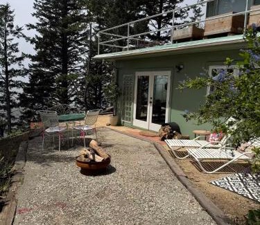 Redwood City Apartamento | Apartment w hot tub forest & ocean view