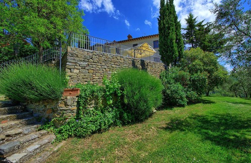 Greve in Chianti Apartamento | Apartamento con WIFI, piscina, TV, patio, vista panorámica, aparcamiento, cerca de Greve In Chianti