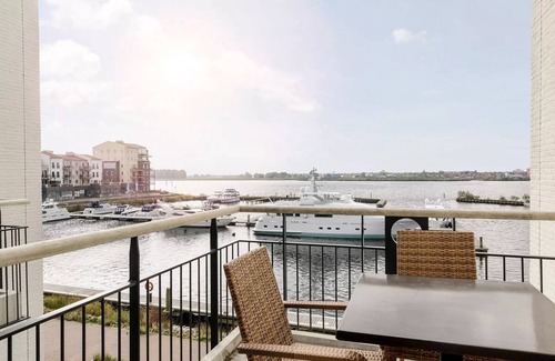 Zeewolde Apartamento | Apartment am Wasser für 4 Personen