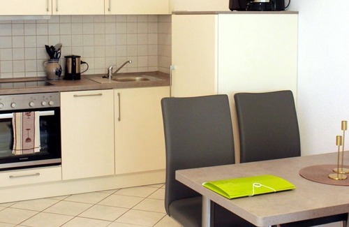 Niederemmel Apartamento | Ferienwohnung Weingut Breit - apartamento, ducha, inodoro, planta baja / planta baja
