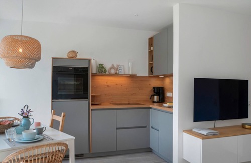 Horumersiel Apartamento | Apartamento 'Weitblick - In 5 Min Am Meer' con terraza privada, jardín privado y Wi-Fi