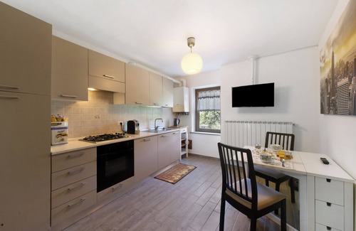 Meana-di-Susa Apartamento | Apartamento 'Welcome Home 1' con Vista a la Montaña, Balcón y Wi-Fi