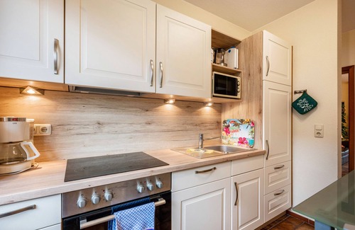 Stinteck Apartamento | Apartamento 'Westerdeich' con terraza privada, jardín compartido y Wi-Fi