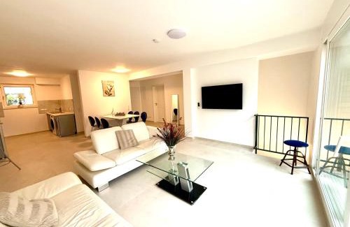 Rhein-Erft-Kreis District Apartamento | Apartment WH6
