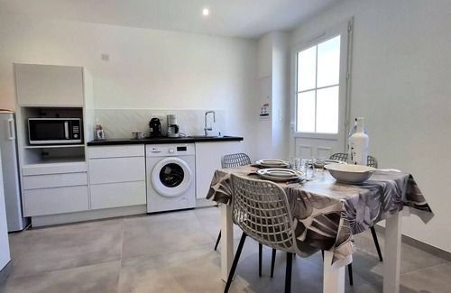 Santa-Maria-Poggio Apartamento | Wohnung mit Terrasse in Santa Maria Poggio