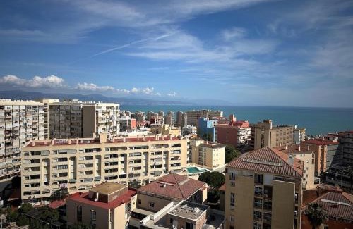 Centro de Torremolinos Apartamento | Apartment wies Mar Montaña & Center city