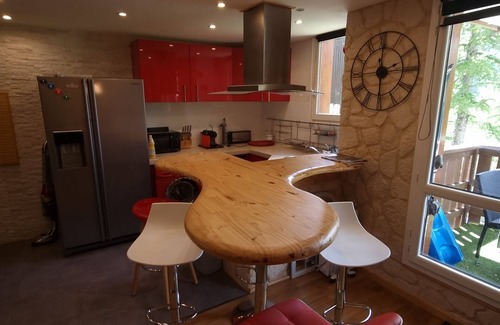 Isola Apartamento | Apartment* Wifi * Spacious * Modern *4/5 Persons